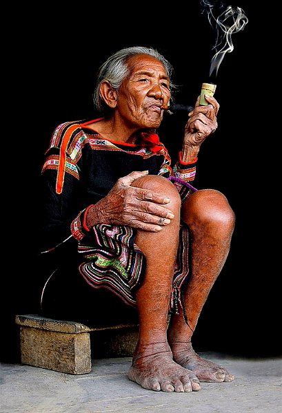 253 - lady smoker - TSIM Wai Man - australia.jpg